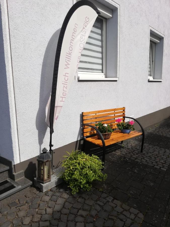 Ferienwohnungen Am Bruttiger Moselsteig Esterno foto
