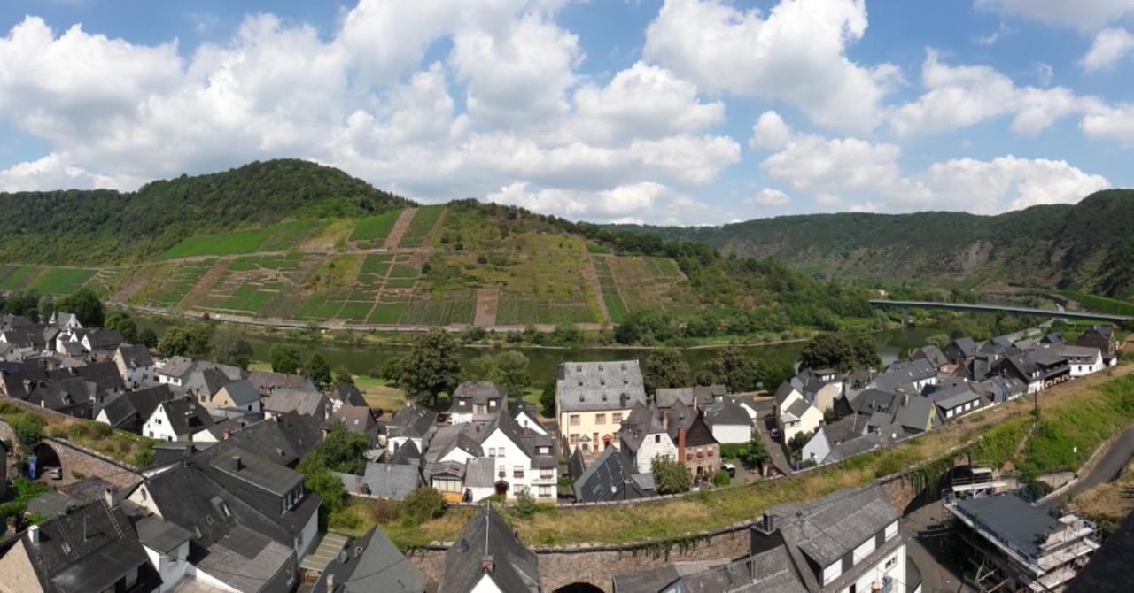 Ferienwohnungen Am Bruttiger Moselsteig Esterno foto